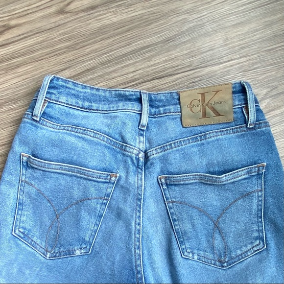 Calvin Klein High Rise Mom Jeans - Picture 3 of 5
